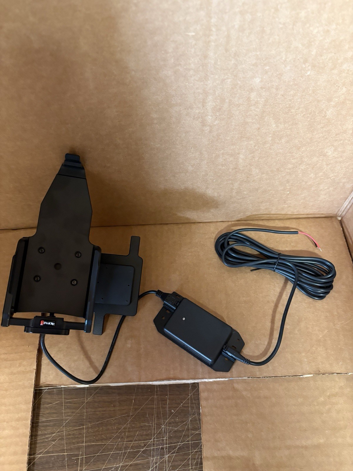 Proclip hard-wired charging holder with support Samsung Xcover6 Pro LBBS
