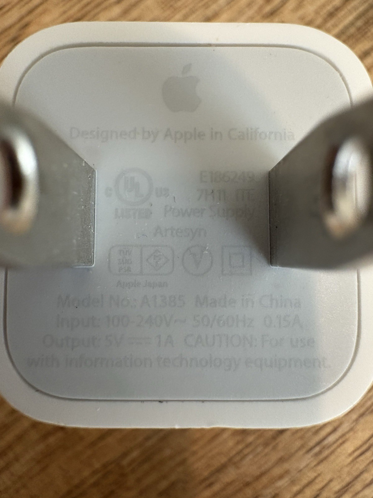 OEM Apple A1385 5W 1.0A USB Wall Charger Power Adapter – White