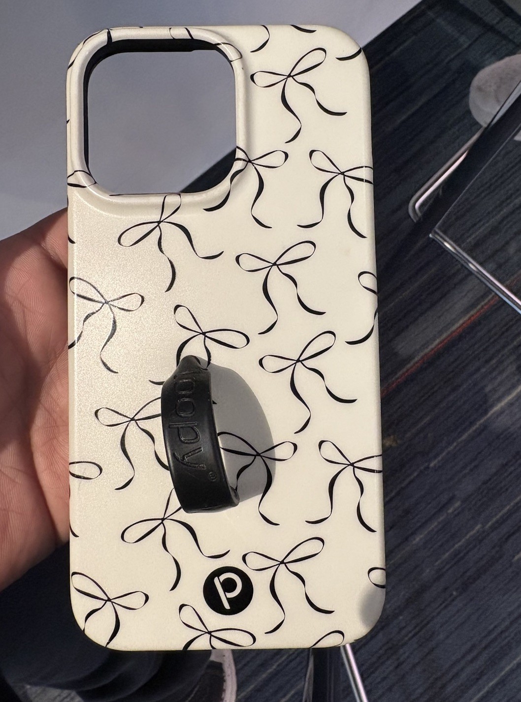 Loopy Case White Black Bow Pattern Finger Loop Fitted Plastic Phone Case