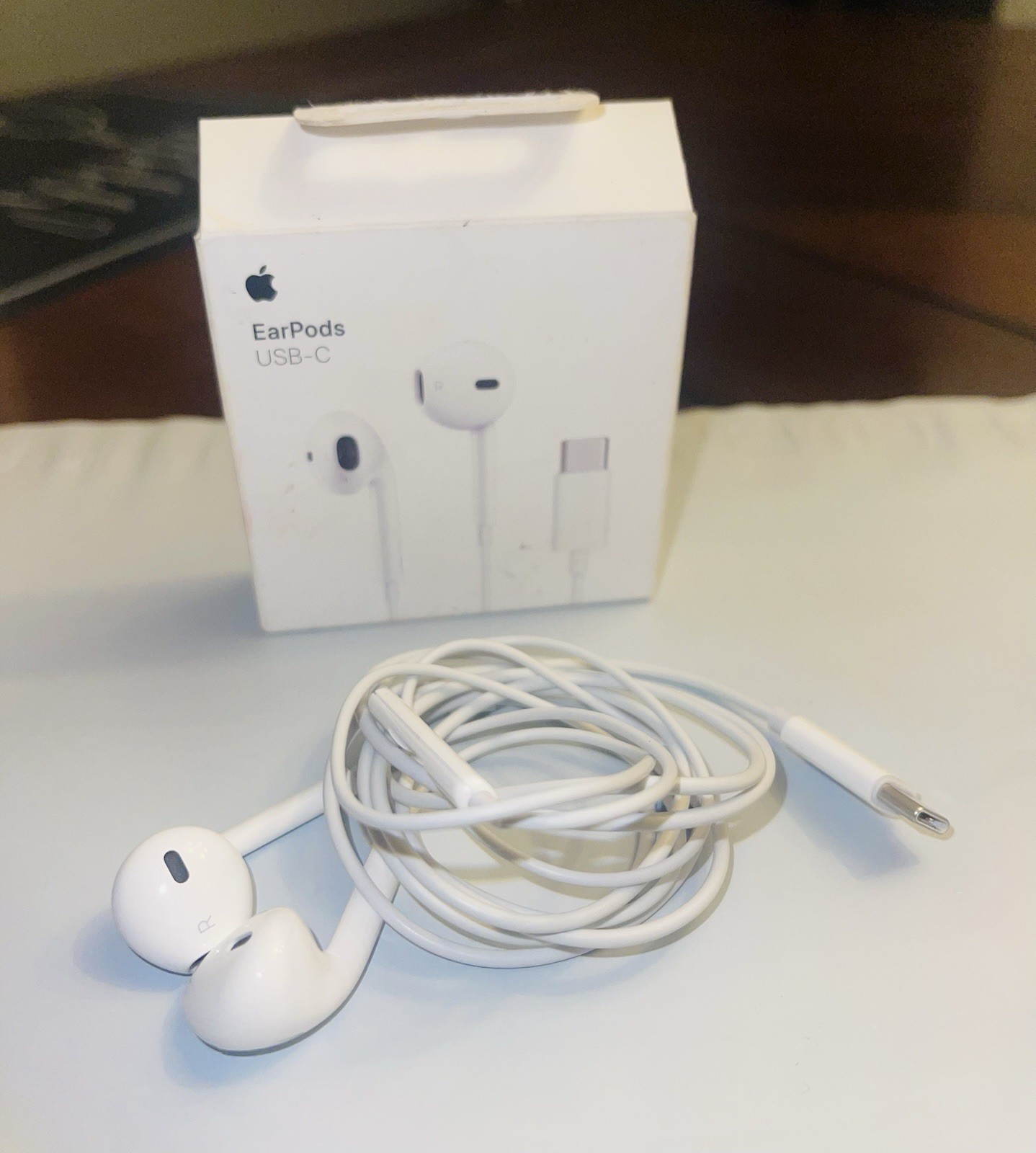 Apple EarPods with USB-C Plug (MTJY3AM/A) ⚠️OPEN BOX⚠️