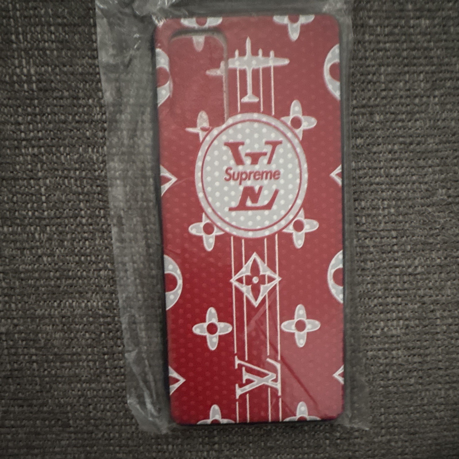 Red White Black Patterned Logo Back Case Phone Case Cover Protective Back Cover