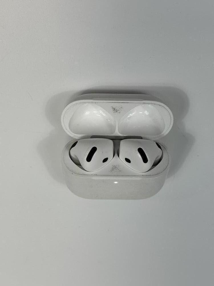 Apple AirPods (4th Generation) A3053 A3050 A3058 White (Bluetooth) – Fair