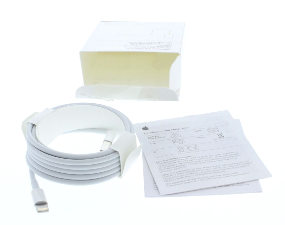 Apple USB to 8 Pin Connector Cable 6.5 feet A1510 White MD819AM/A Original