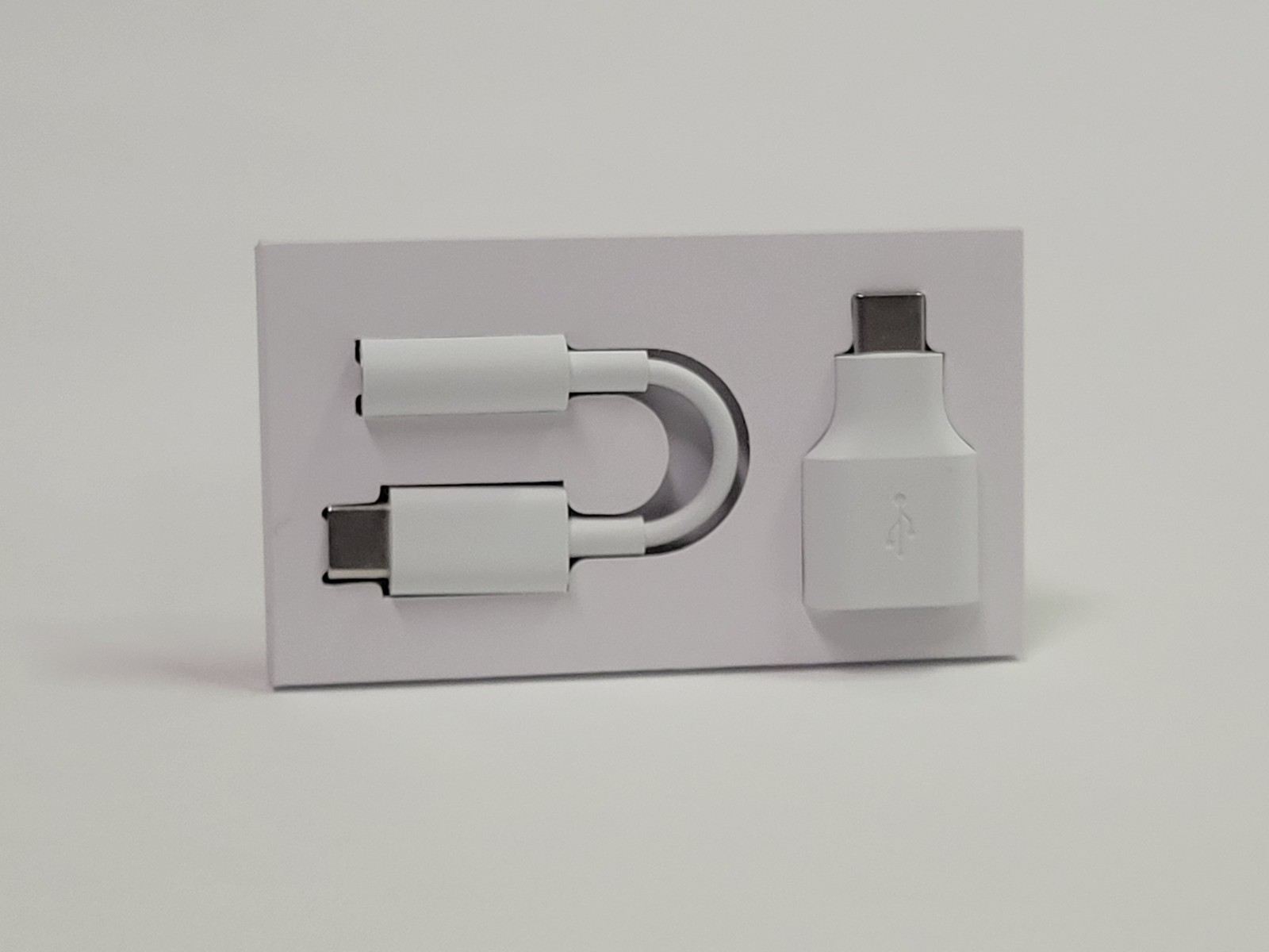 Genuine Google Headphone adapter USB-C digital to 3.5mm Brand New in Packaging