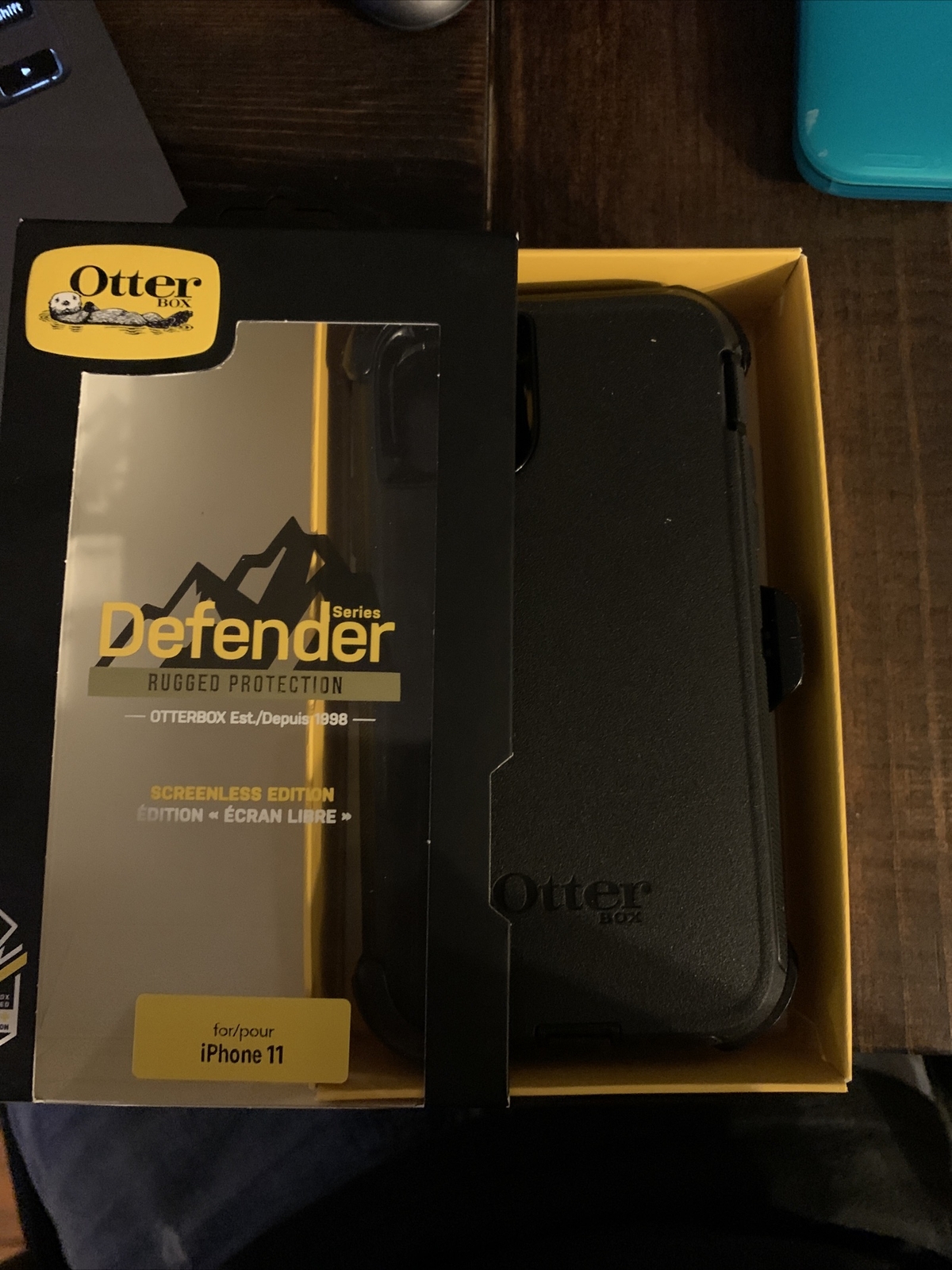 OtterBox 77-62457 Defender Holster Case for iPhone 11 – Black