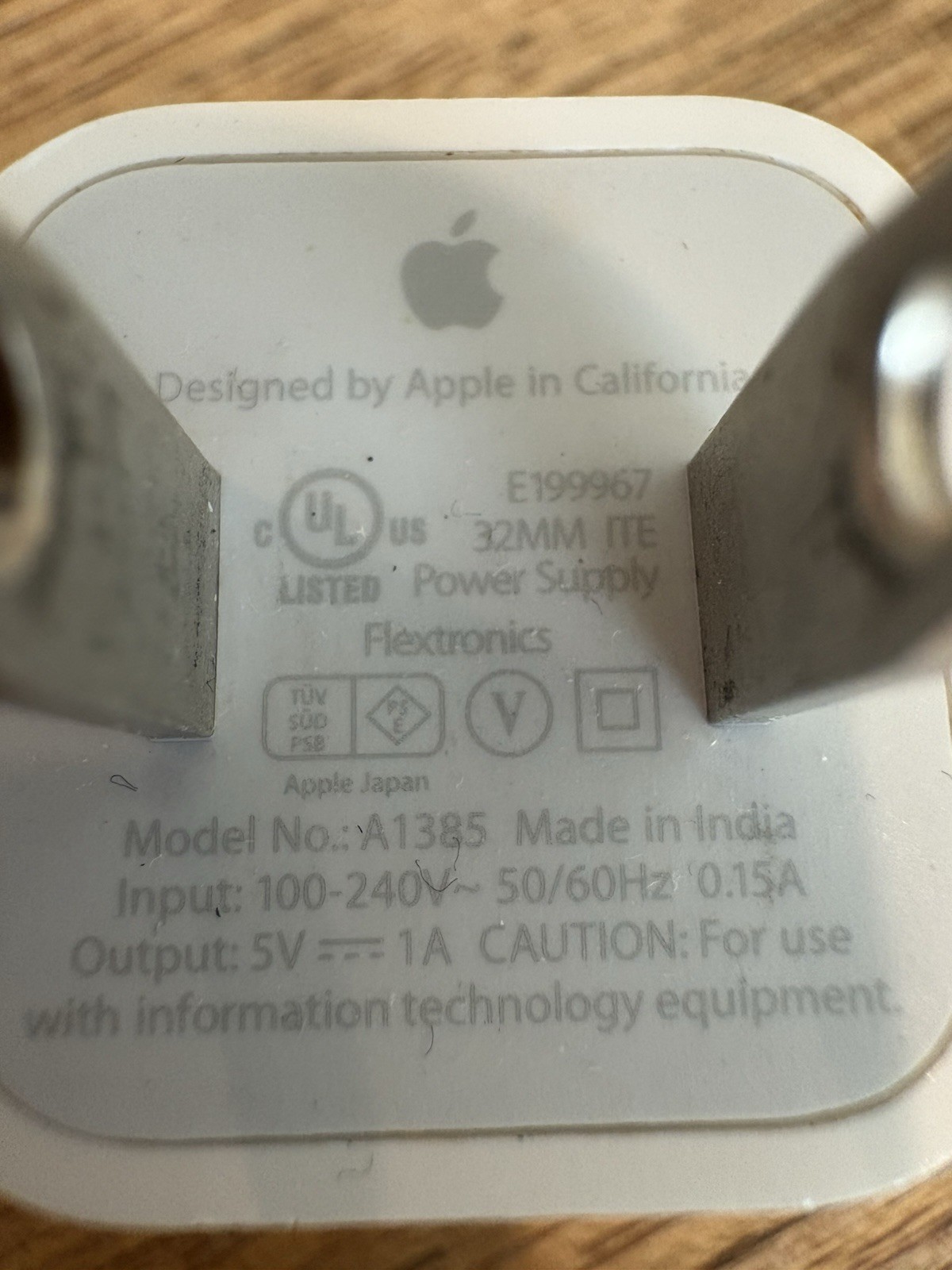 OEM Apple A1385 5W 1.0A USB Wall Charger Power Adapter – White