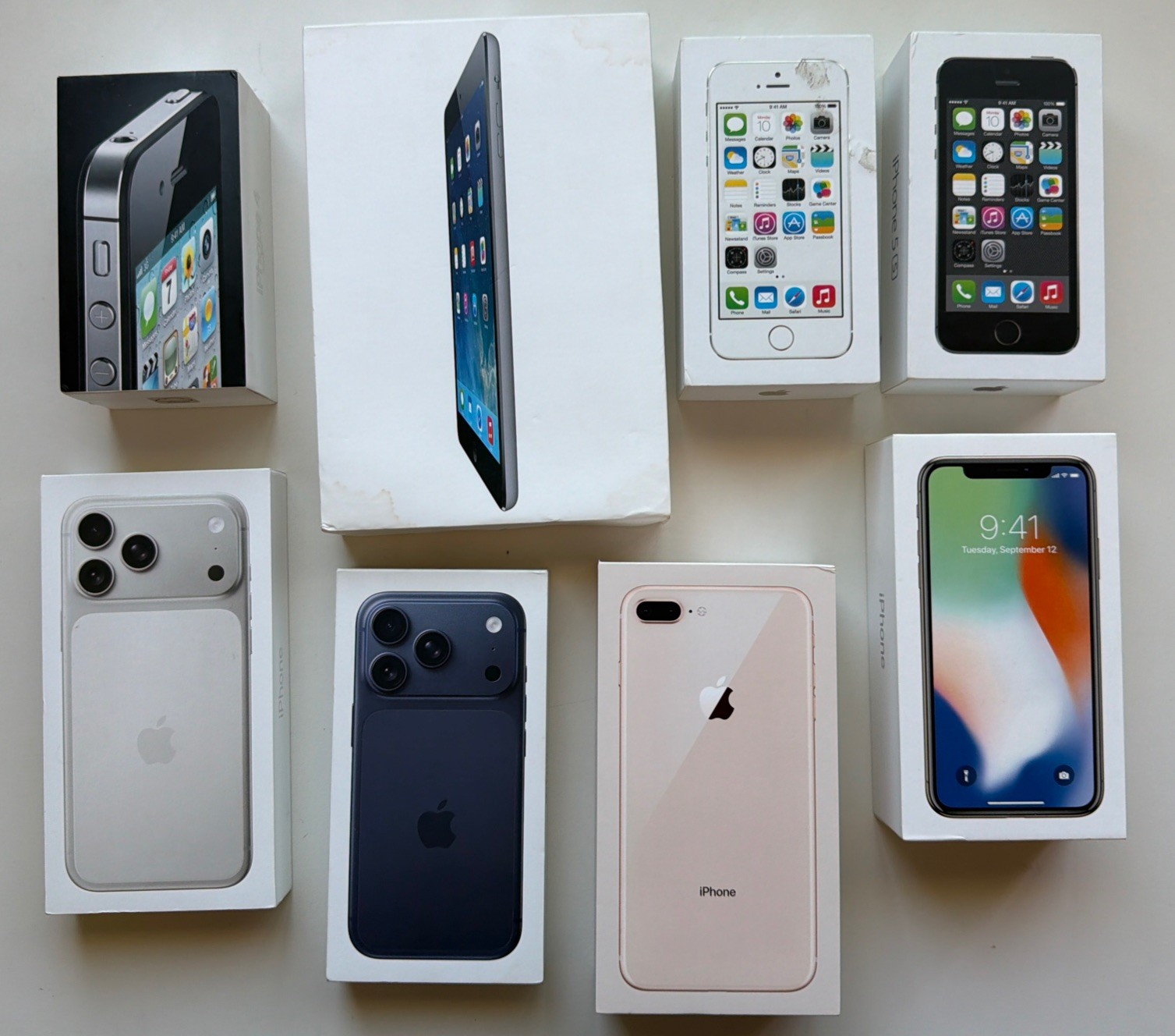Apple iPhone/ Ipad Boxes Lot – Mixed Models, White & Black