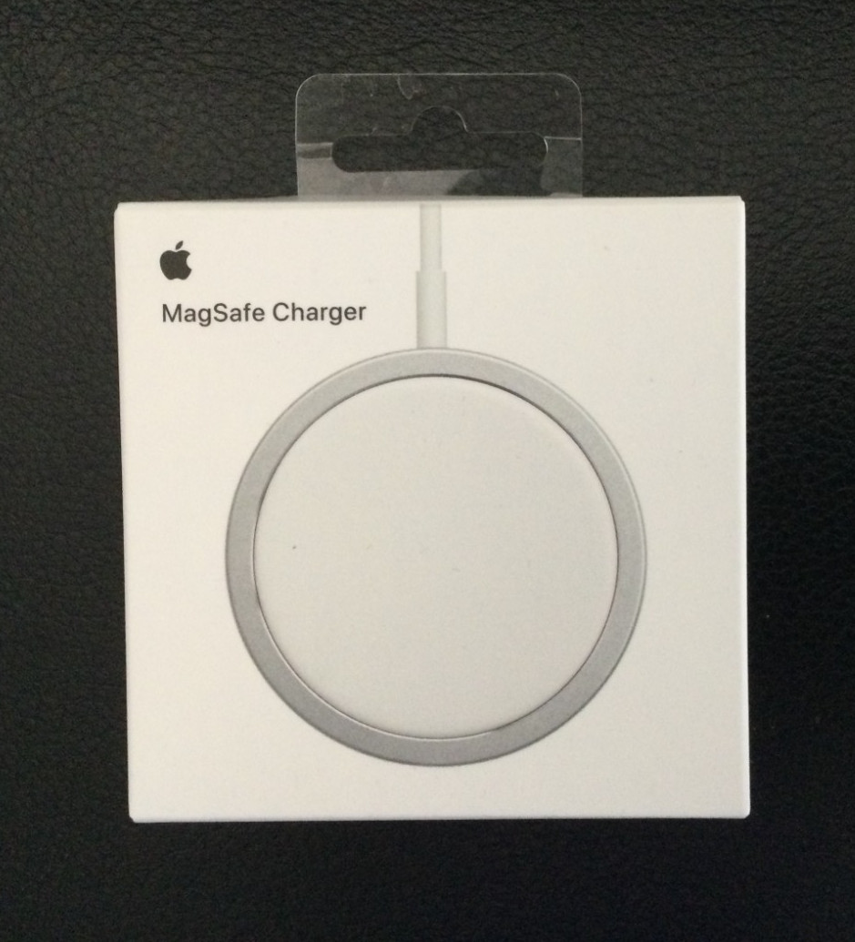 Brand New Apple MagSafe Charger – Wireless Charger with Fast Charging for iPhone